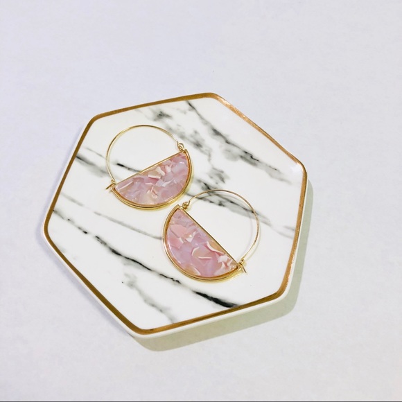 JENNY HALF CIRCLE HOOP DROP PINK PEARL EARRINGS - Picture 3 of 5